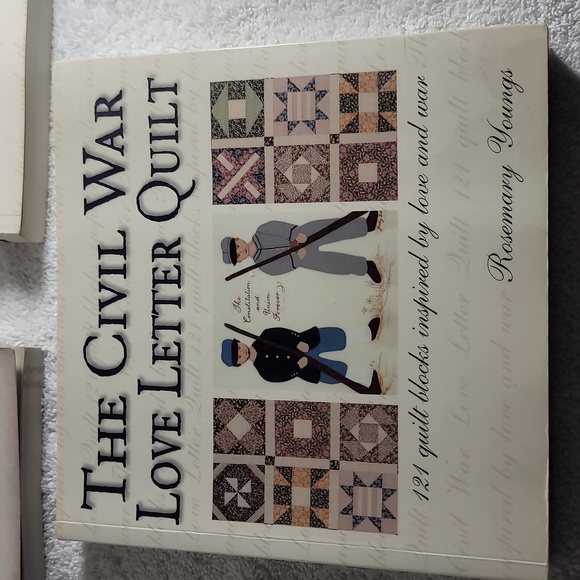 3 Civil War/WW2 Quilting books - Picture 4 of 4